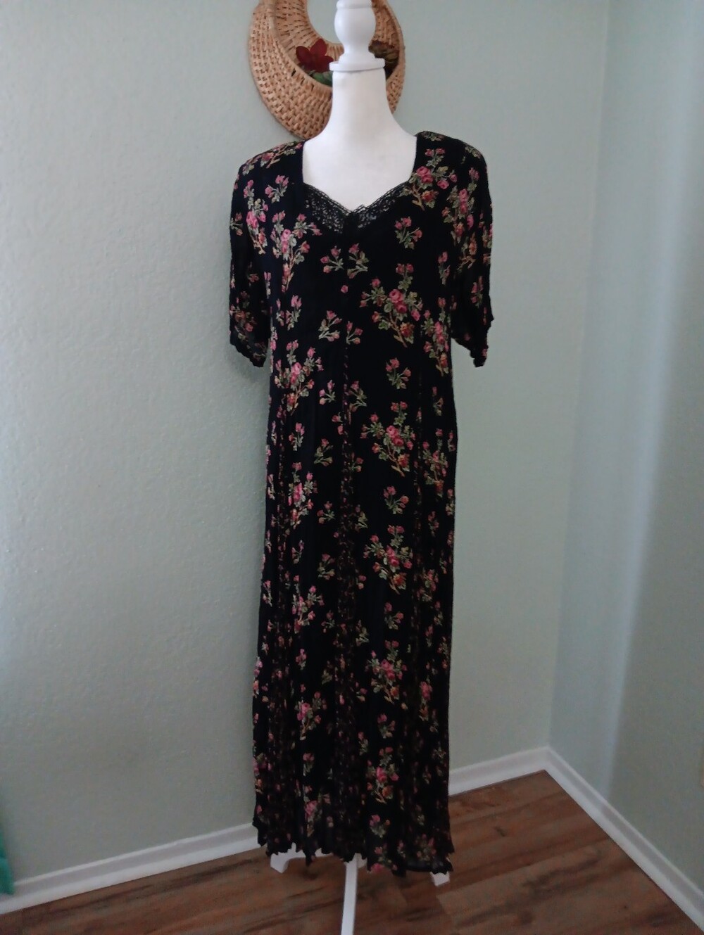 Black Floral Lace-Trim Maxi Dress 90s Vtg  Whimsigoth